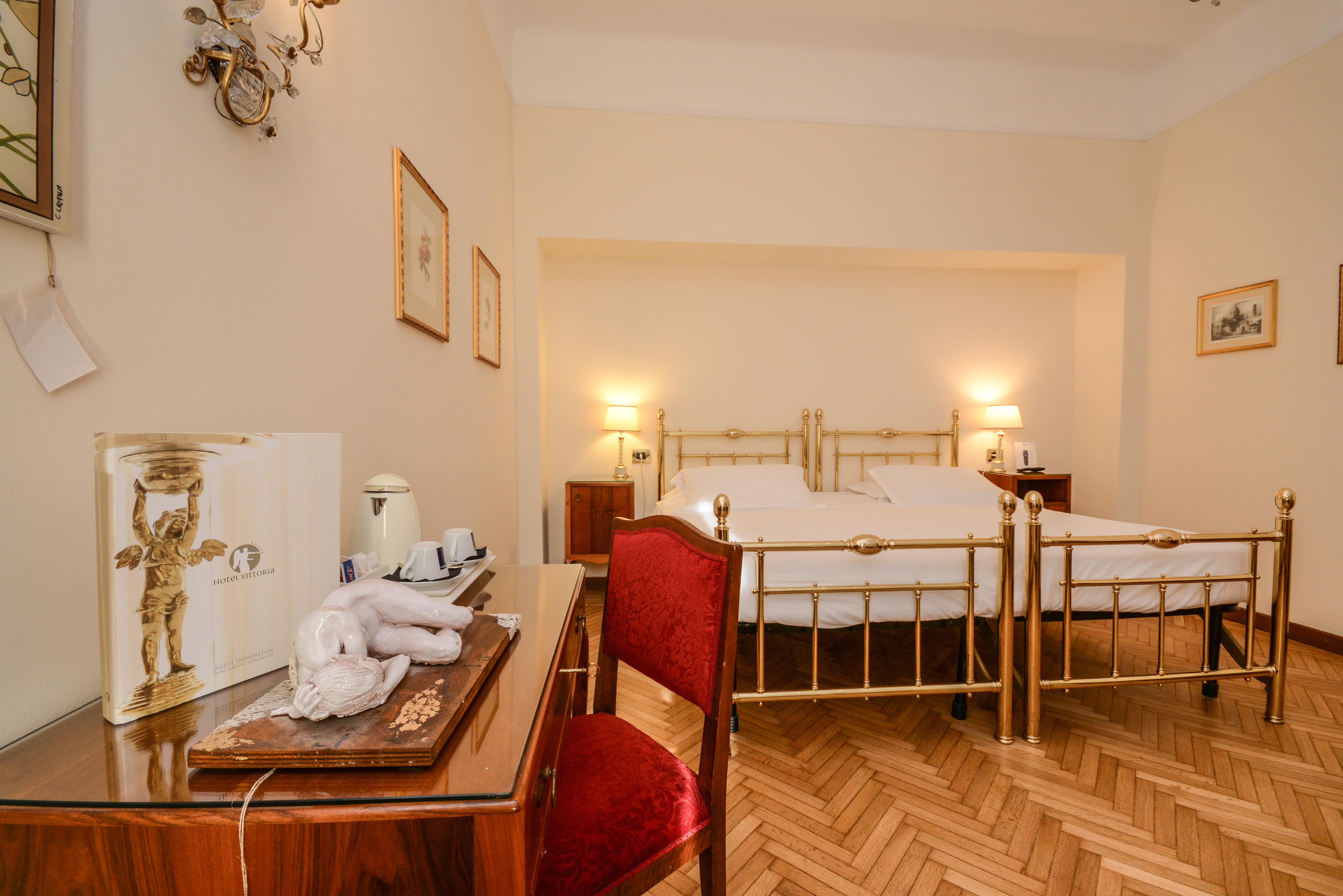 Hotel Vittoria Brescia Eksteriør bilde A room at the hotel