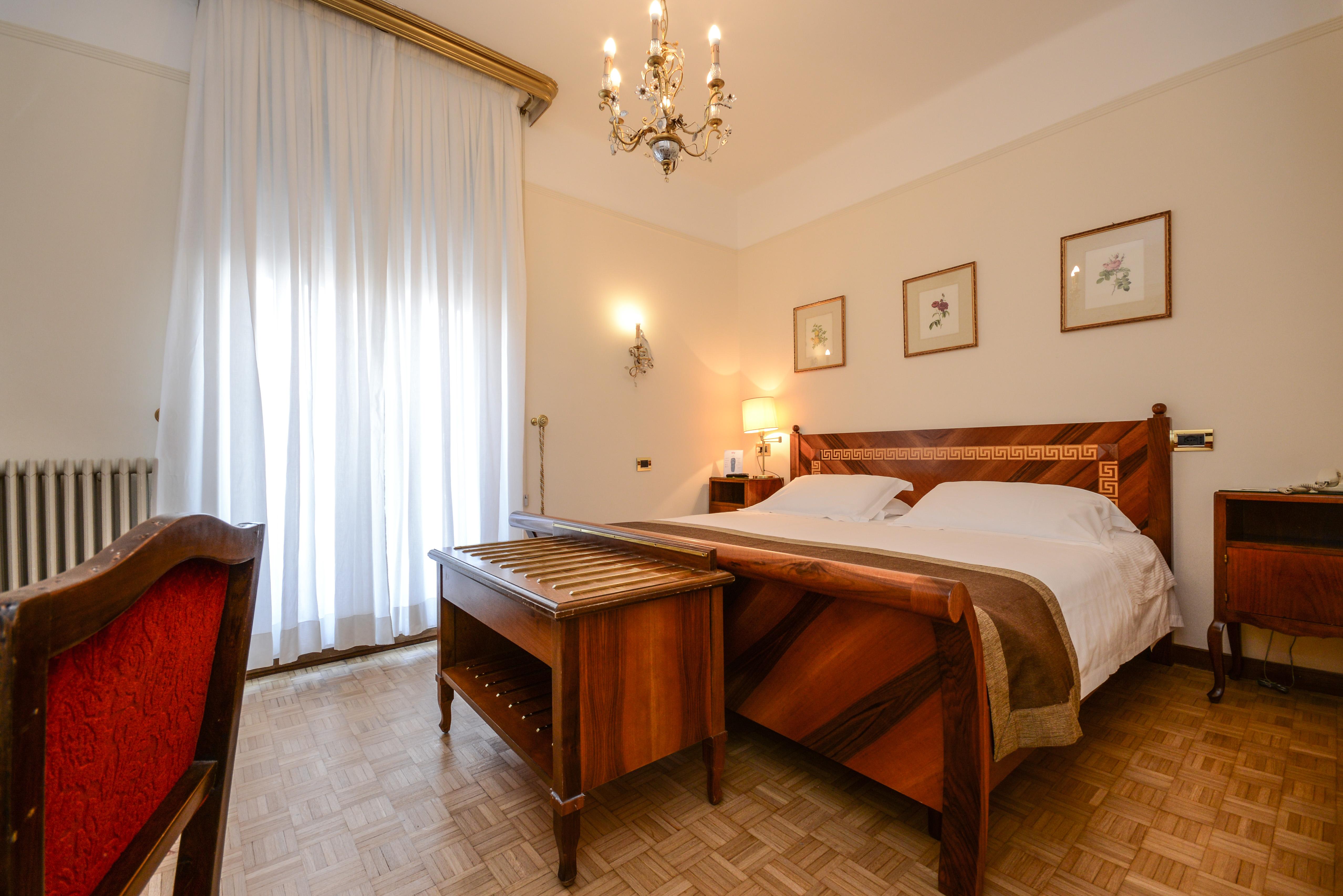 Hotel Vittoria Brescia Eksteriør bilde A room at the hotel