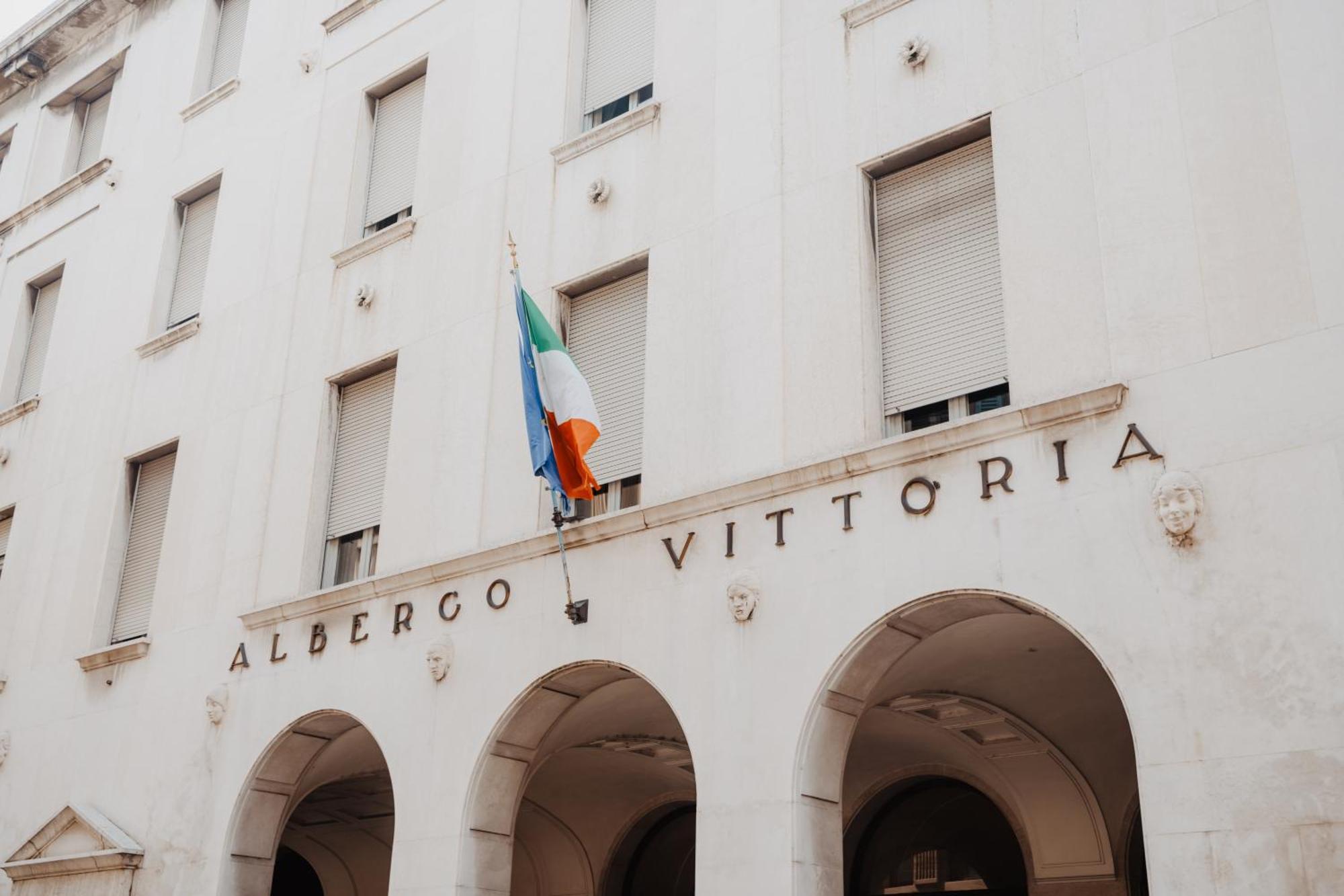 Hotel Vittoria Brescia Eksteriør bilde